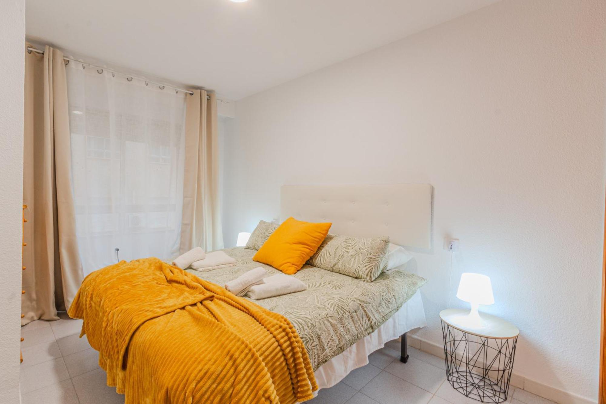 Menabrea Holiday House Near The Beach And Airport Santa Pola Esterno foto