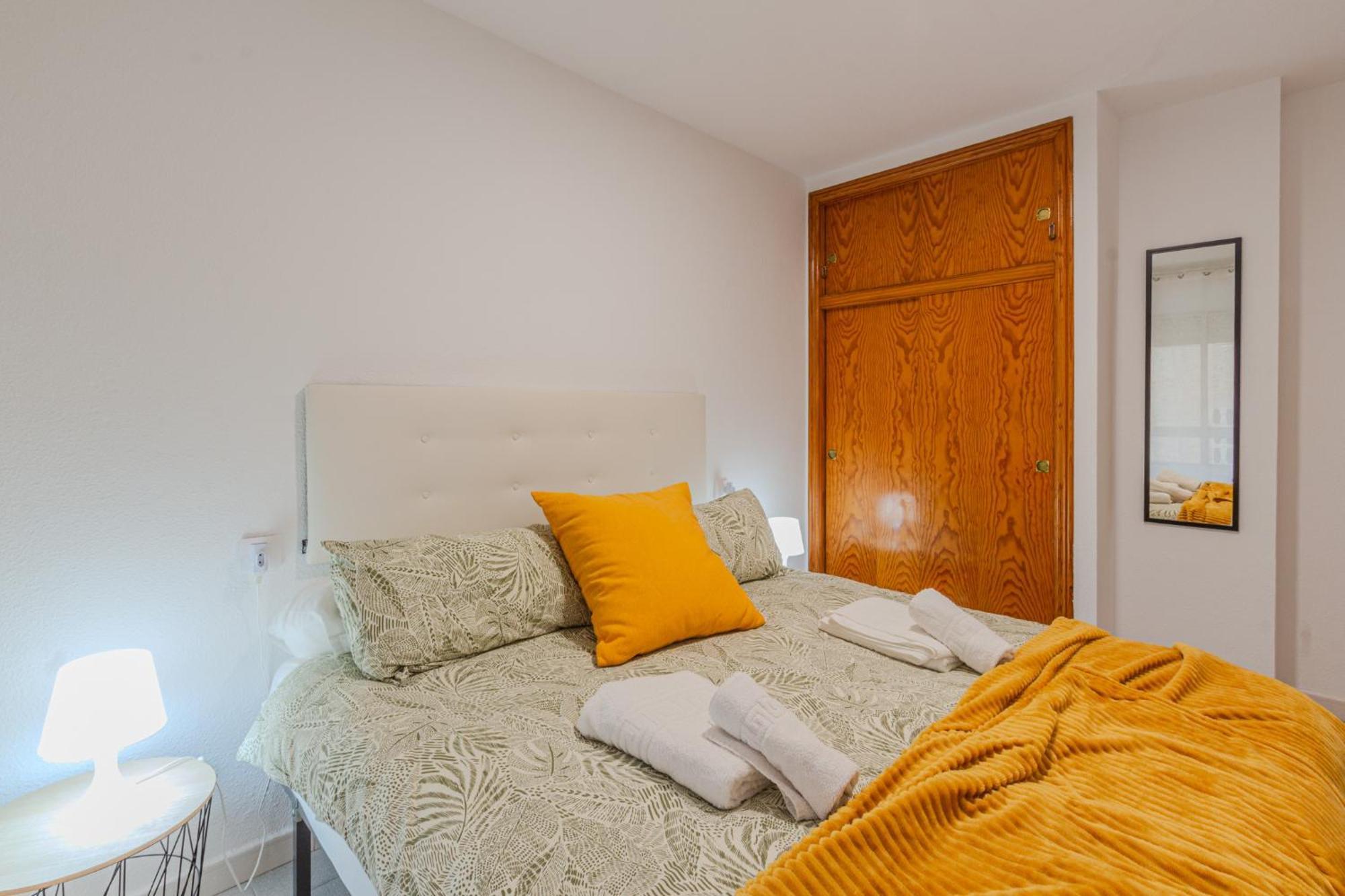 Menabrea Holiday House Near The Beach And Airport Santa Pola Esterno foto