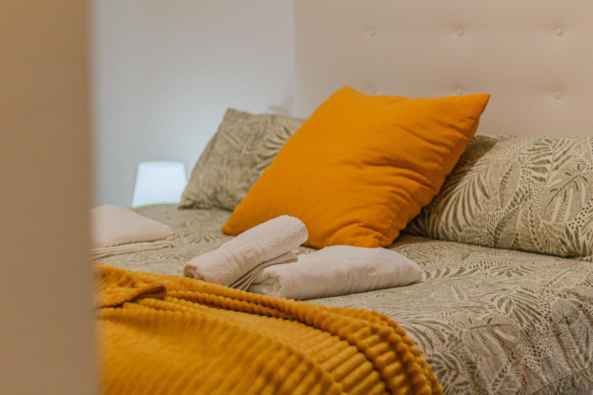 Menabrea Holiday House Near The Beach And Airport Santa Pola Esterno foto